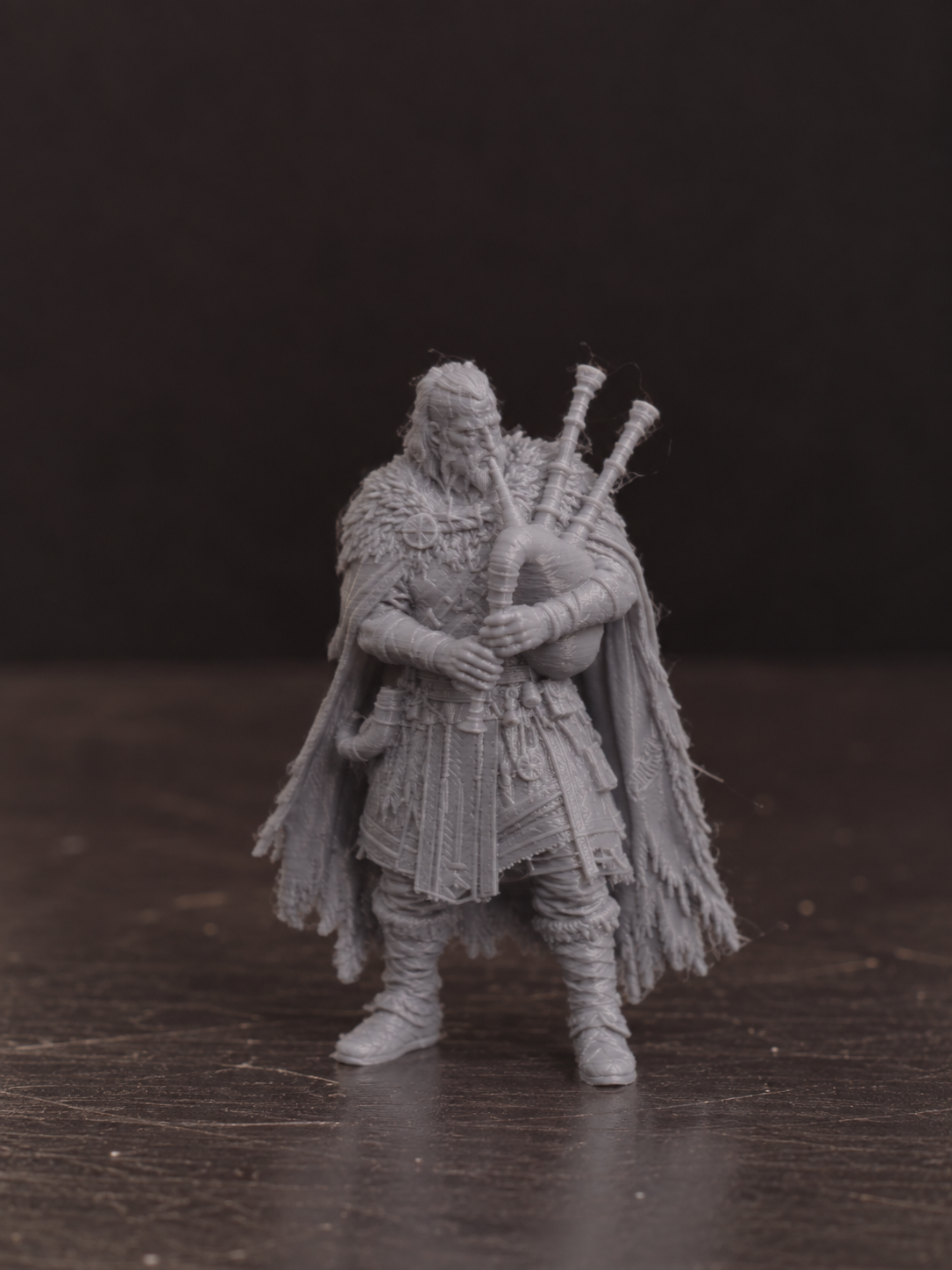 Viking bagpiper miniature, alternate view