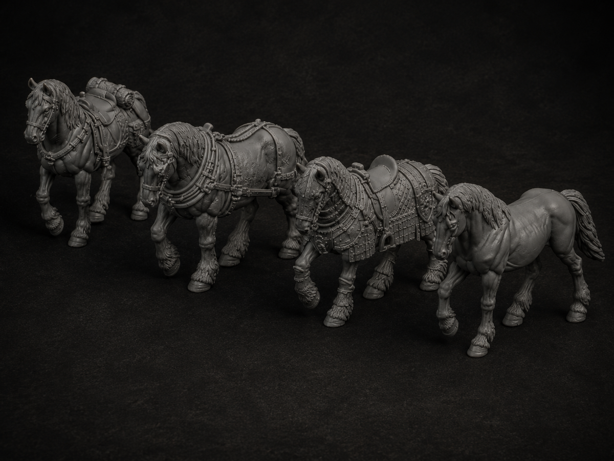 Horse pack miniatures, 32mm, unpainted resin