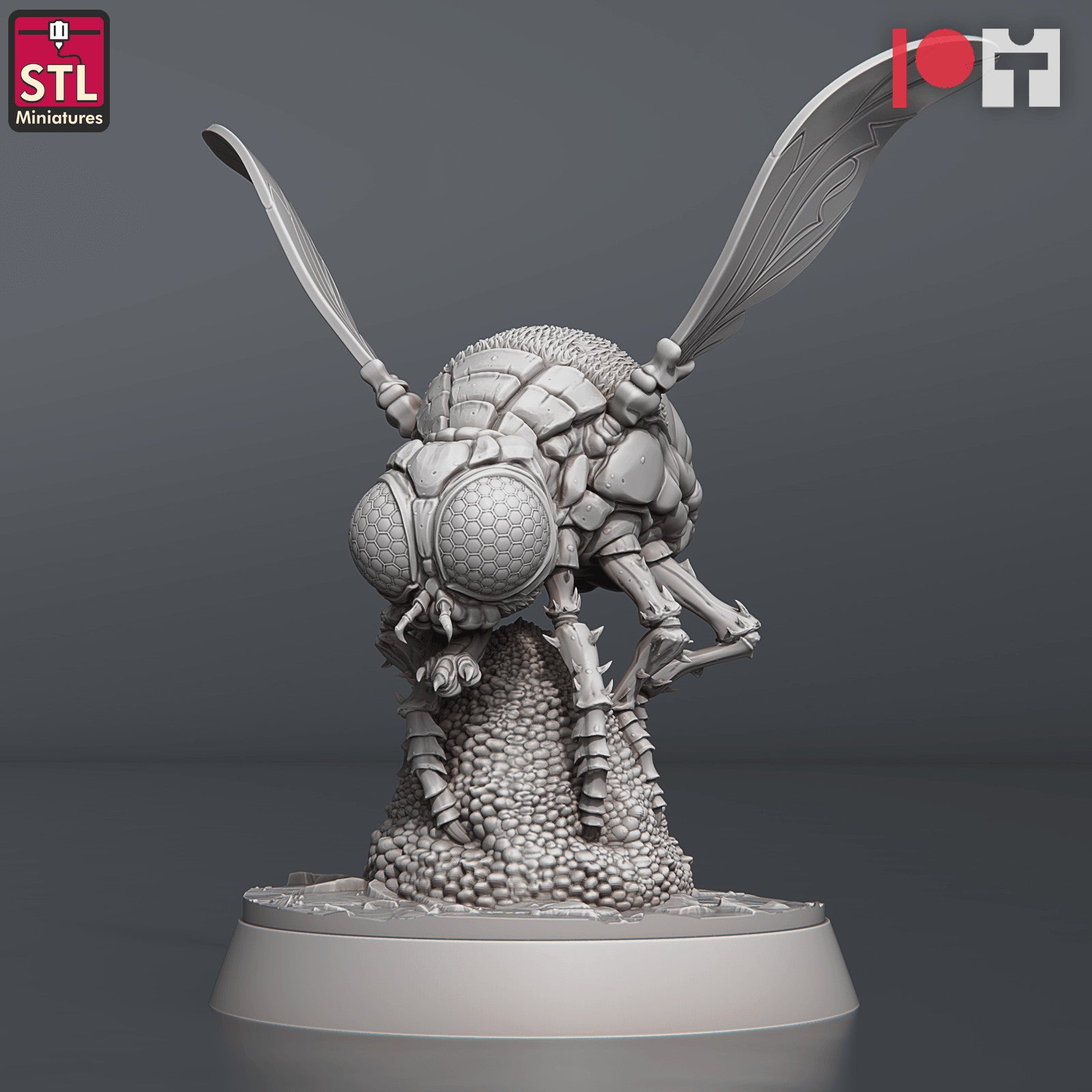Giant fly miniature B